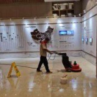 專業(yè)開荒保潔開荒保潔提供、樓宇開荒保潔等服務(wù)